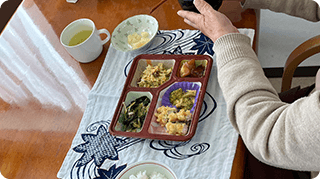 昼食